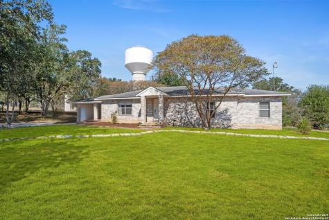 245 Bluffcreek La Vernia TX 78121