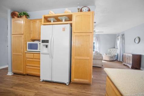 245 Bluffcreek La Vernia TX 78121