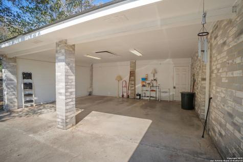 245 Bluffcreek La Vernia TX 78121