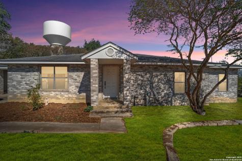 245 Bluffcreek La Vernia TX 78121