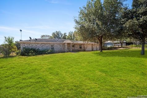 245 Bluffcreek La Vernia TX 78121