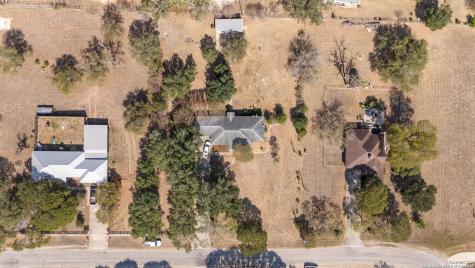 245 Bluffcreek La Vernia TX 78121