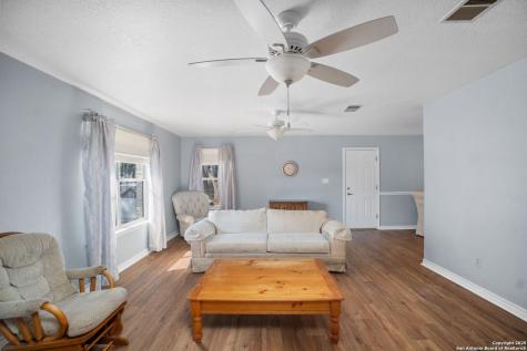 245 Bluffcreek La Vernia TX 78121