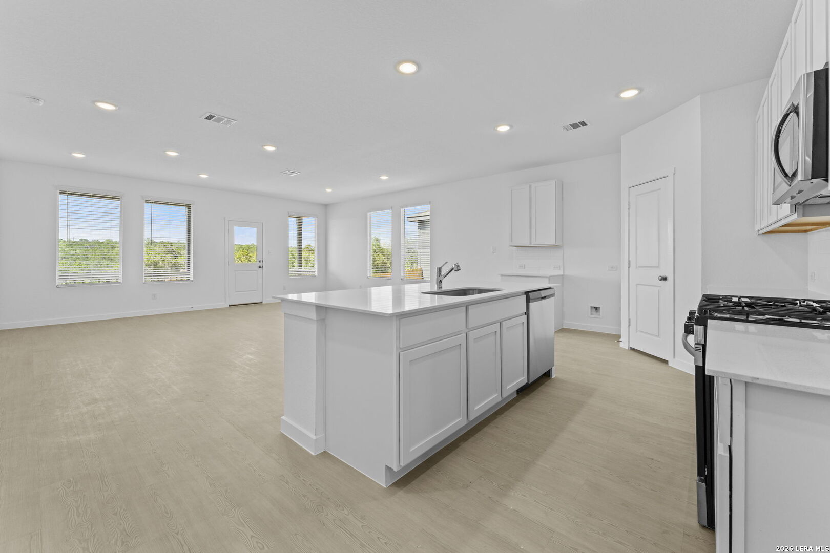 14963 Taradeau San Antonio TX 78254