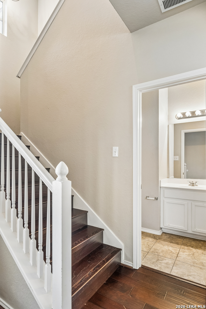 6709 Biscay Bay San Antonio TX 78249