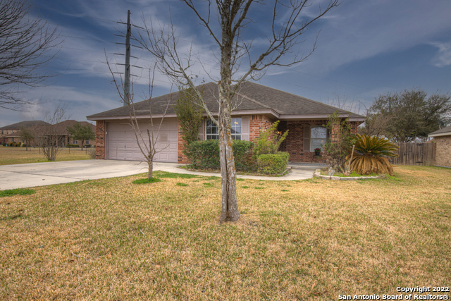 121 Castlewood Drive Seguin TX 78155