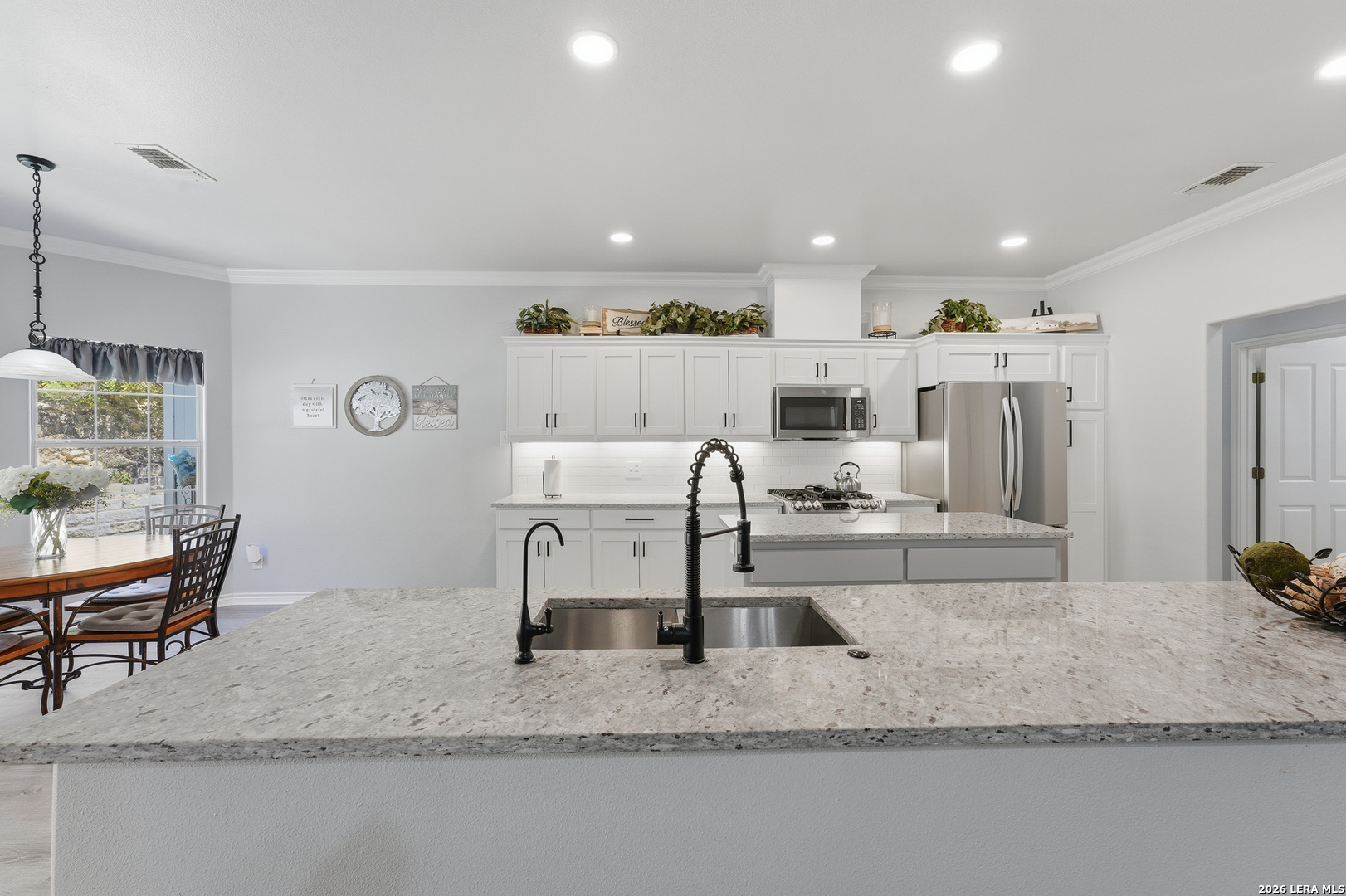 1832 Mountain Laurel Kerrville TX 78028