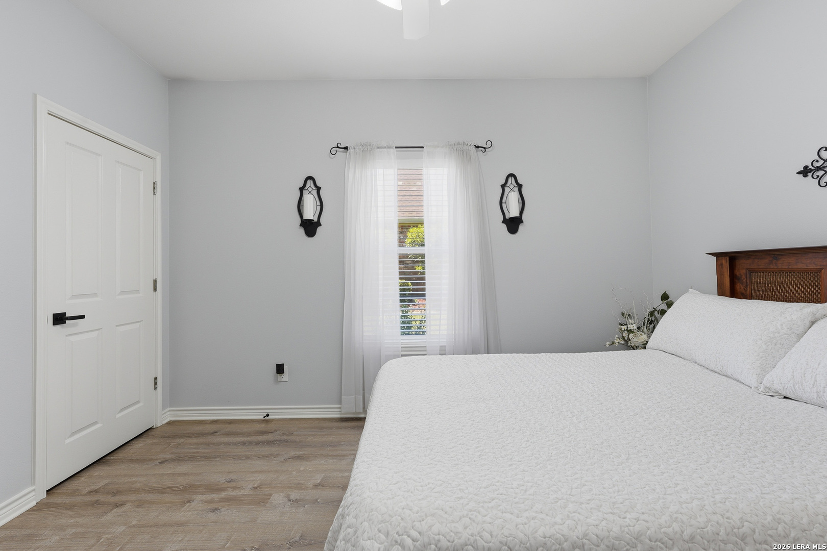 1832 Mountain Laurel Kerrville TX 78028