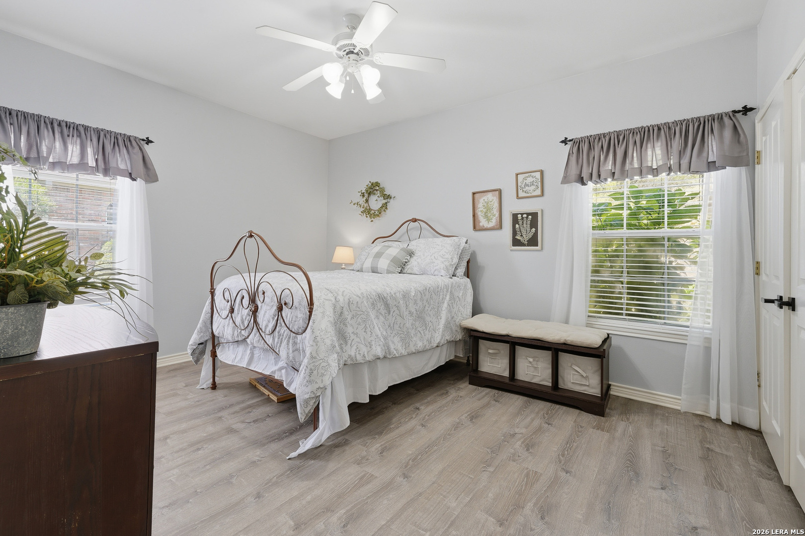 1832 Mountain Laurel Kerrville TX 78028