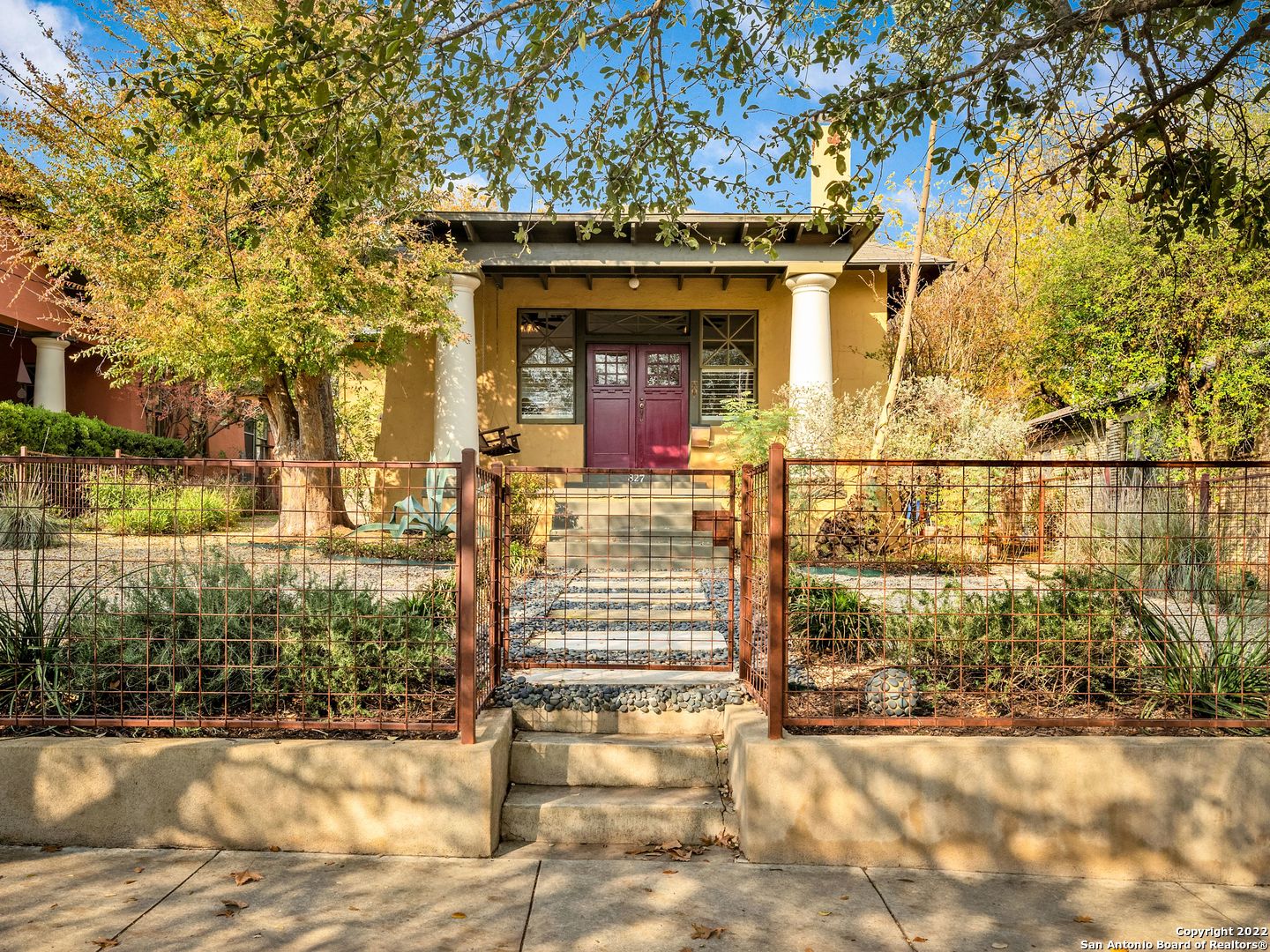827 W Mistletoe Avenue San Antonio TX 78212