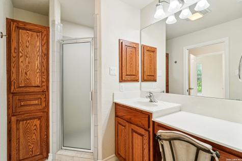 718 Park Shores Canyon Lake TX 78133