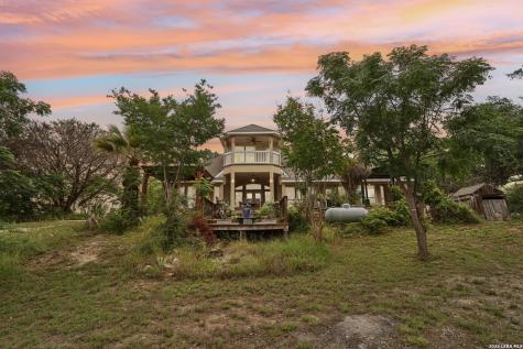 718 Park Shores Canyon Lake TX 78133