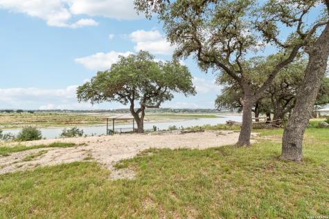 718 Park Shores Canyon Lake TX 78133
