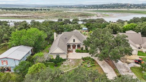 718 Park Shores Canyon Lake TX 78133