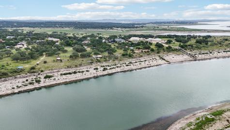 718 Park Shores Canyon Lake TX 78133