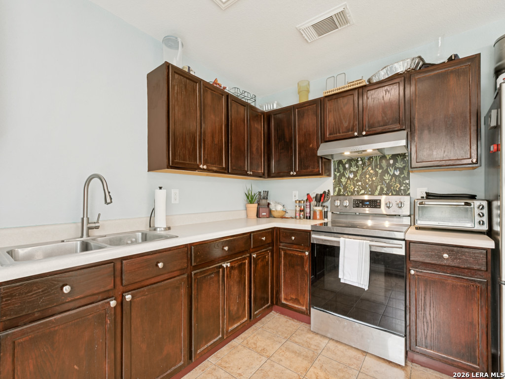 41 Weathering Creek San Antonio TX 78238