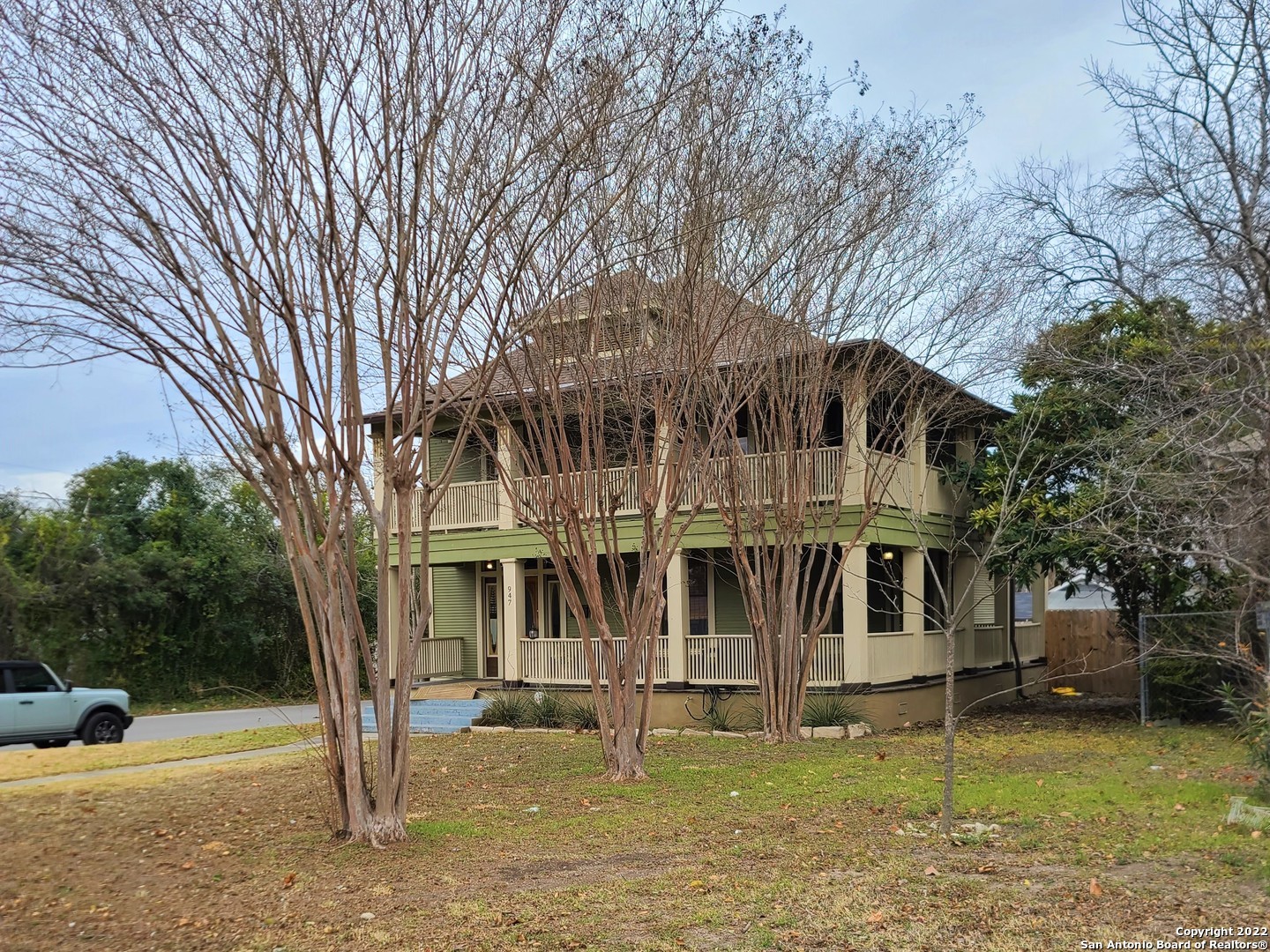 947 W Kings Highway San Antonio TX 78201