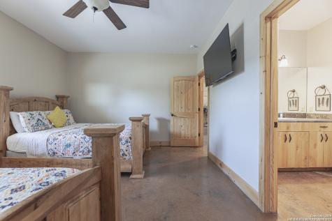 888 Tierra Linda Drive Concan TX 78881