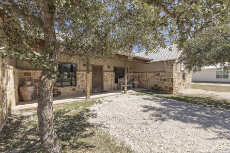 888 Tierra Linda Drive Concan TX 78881