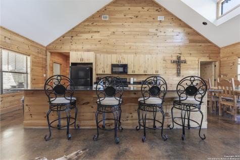 888 Tierra Linda Drive Concan TX 78881