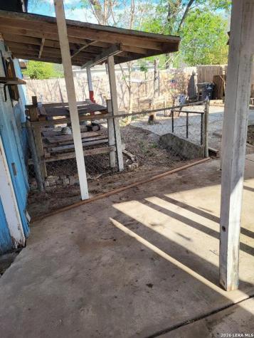 326 S San Joaquin Avenue San Antonio TX 78237