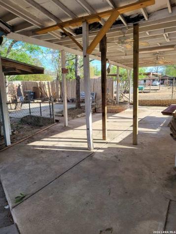 326 S San Joaquin Avenue San Antonio TX 78237