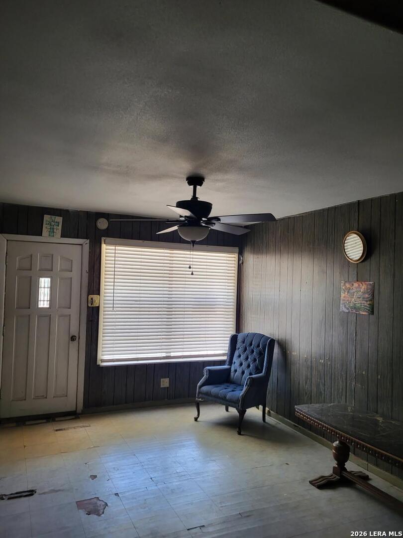 326 S San Joaquin Avenue San Antonio TX 78237