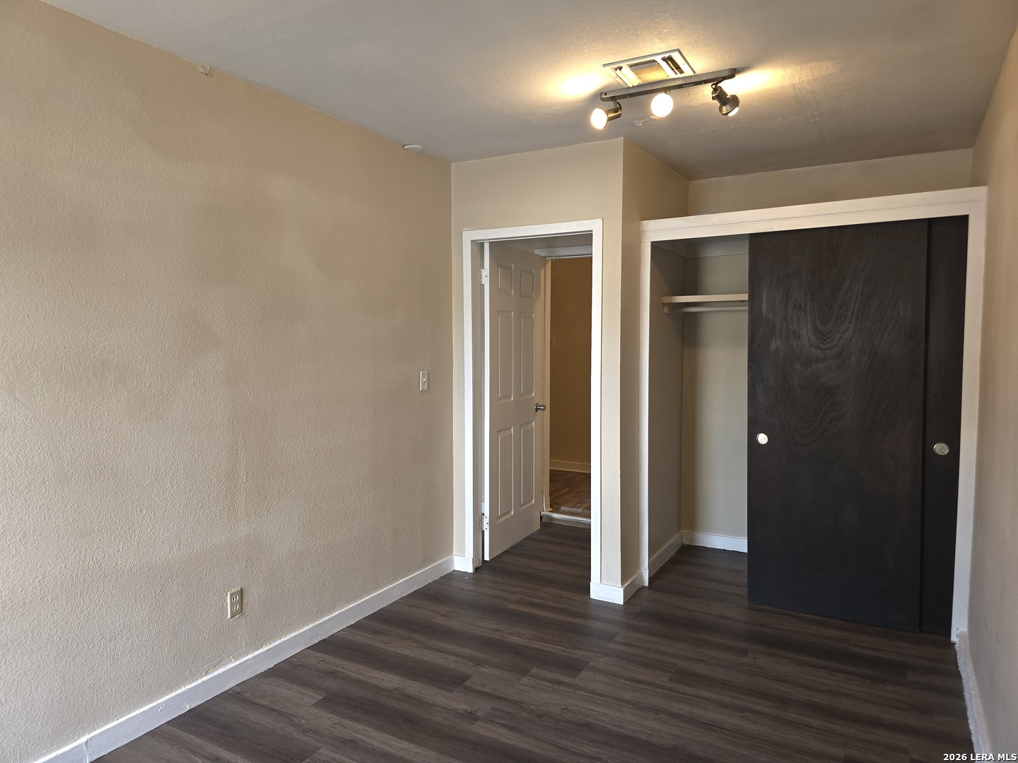 6311 Village Park San Antonio TX 78250
