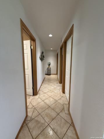 103 Misty Bend Floresville TX 78114