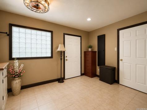 103 Misty Bend Floresville TX 78114