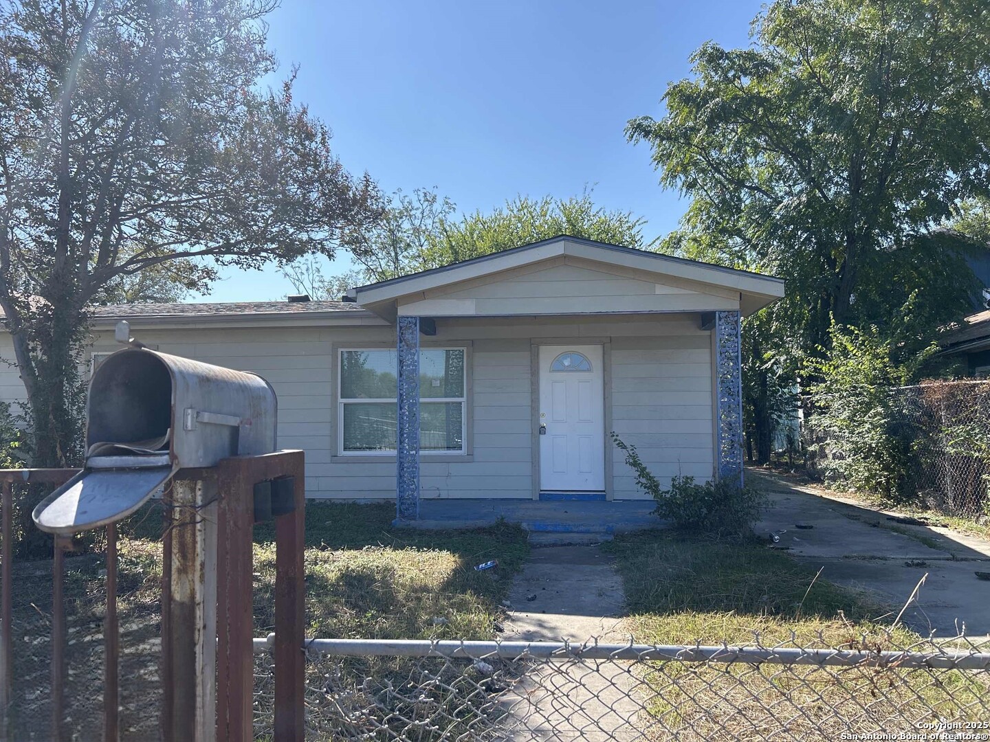 2618 Lombrano Street San Antonio TX 78228