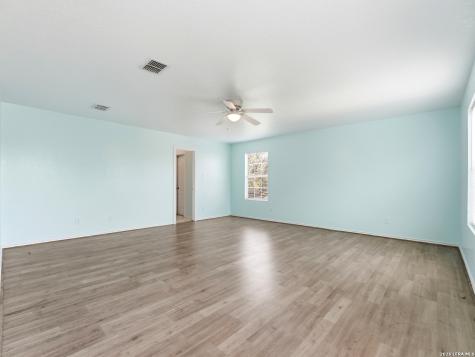 10010 Moongrove Pass San Antonio TX 78239