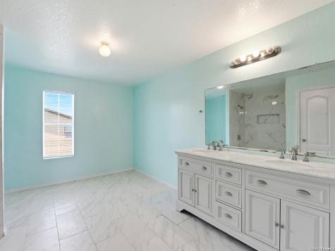 10010 Moongrove Pass San Antonio TX 78239