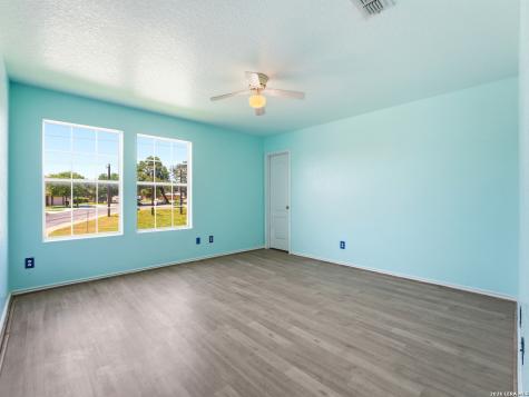 10010 Moongrove Pass San Antonio TX 78239