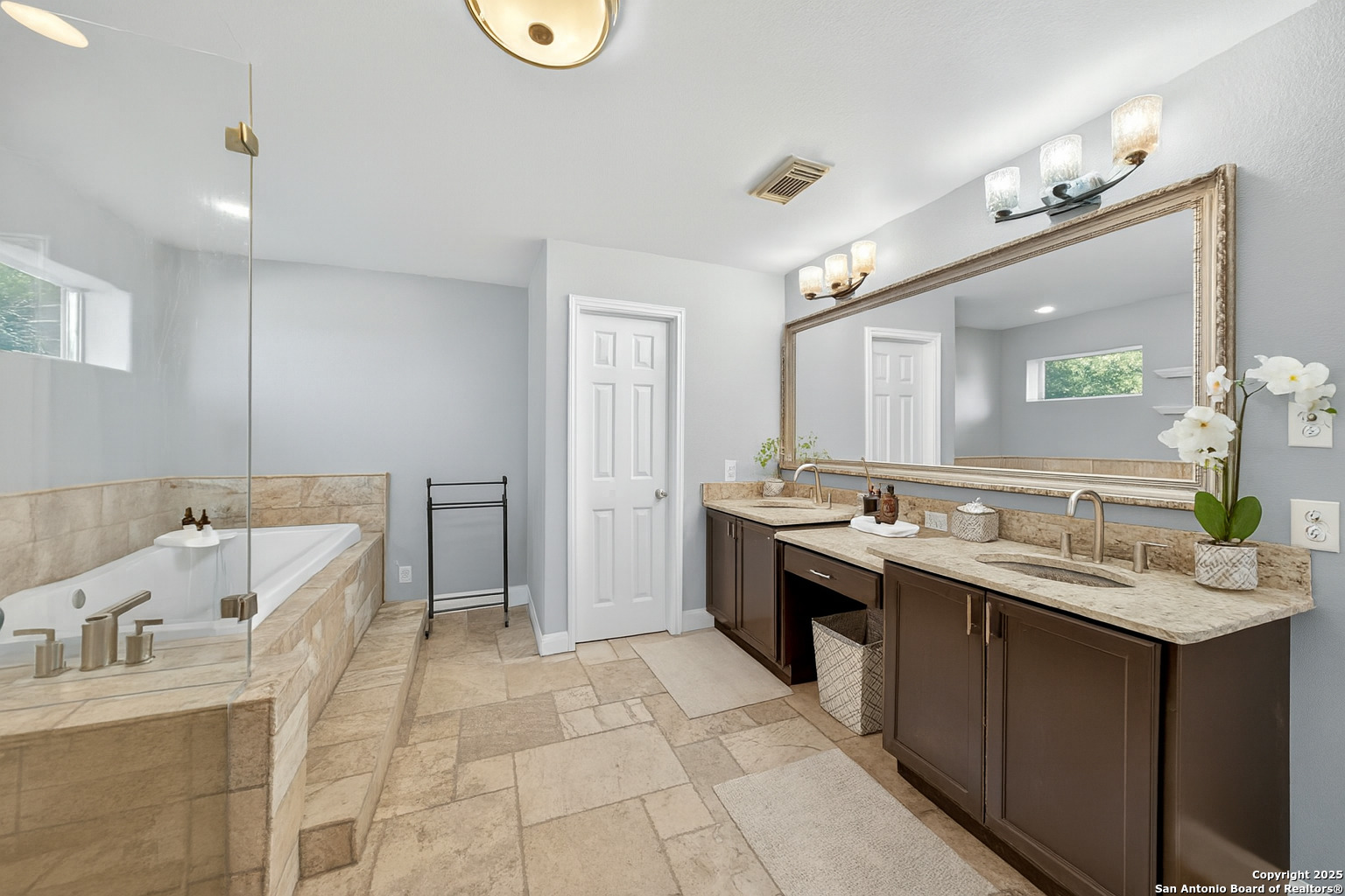6718 Grove Creek Drive San Antonio TX 78256