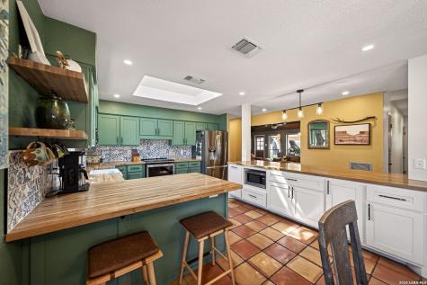 9325 Bluebell Garden Ridge TX 78266