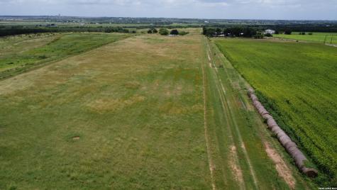 900 N Graytown Road St Hedwig TX 78152