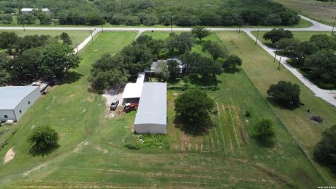 900 N Graytown Road St Hedwig TX 78152