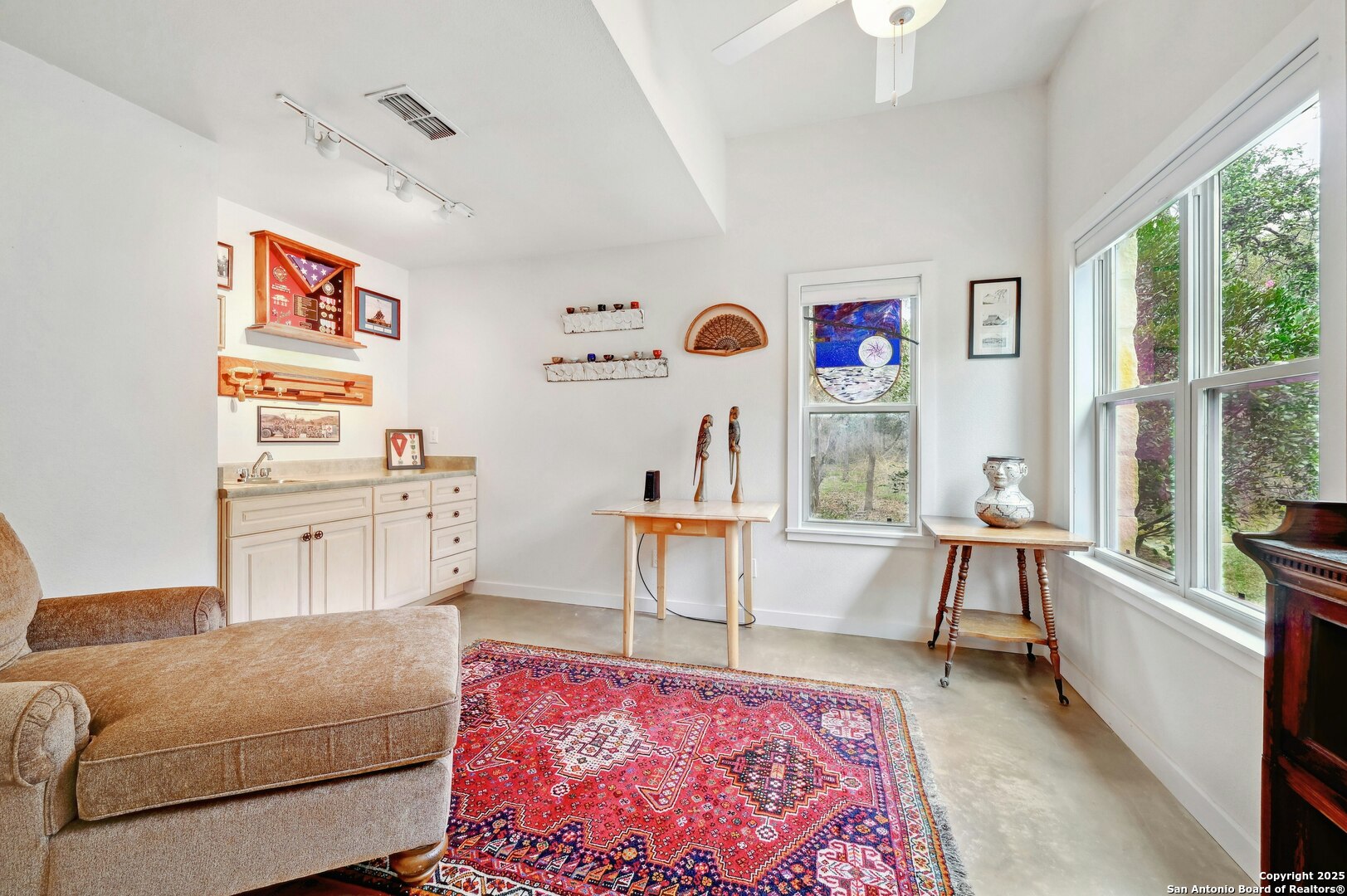 2147 Tejas Trail Blanco TX 78606