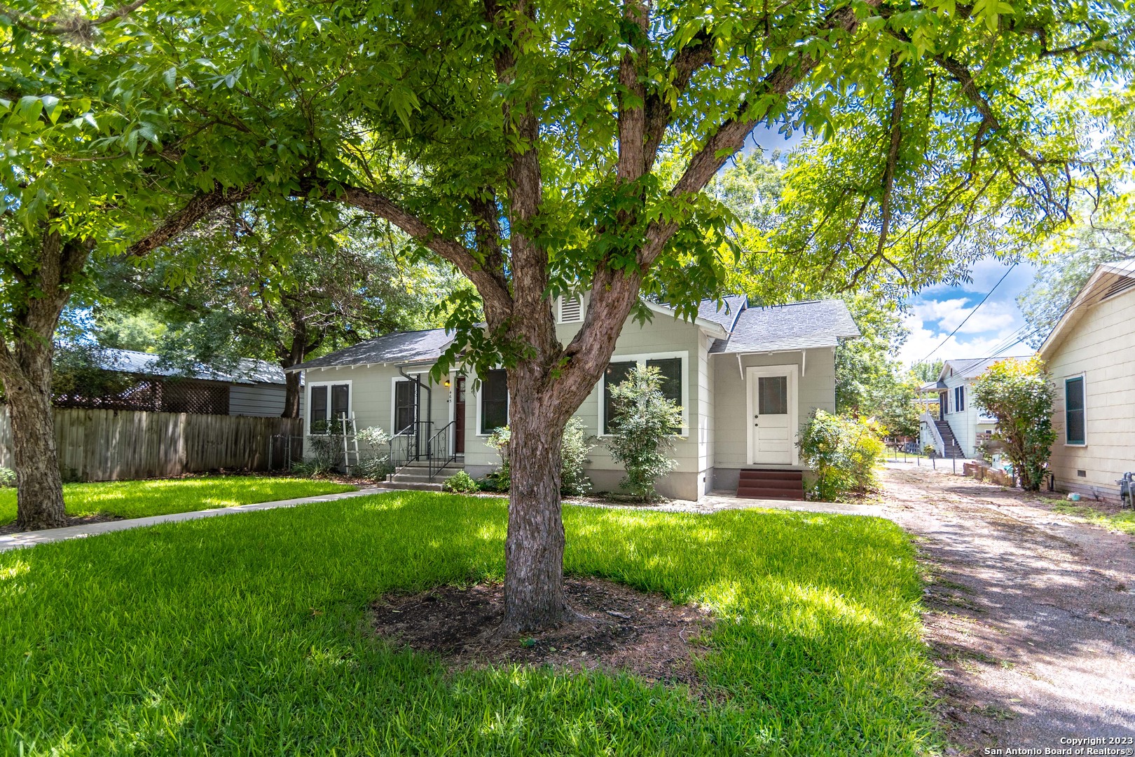 465 S Guenther Avenue New Braunfels TX 78130