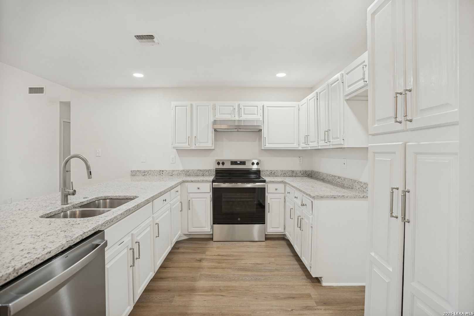 6318 Club Oaks Street San Antonio TX 78249