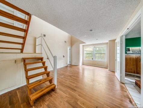 120 Center Creek Drive Floresville TX 78114