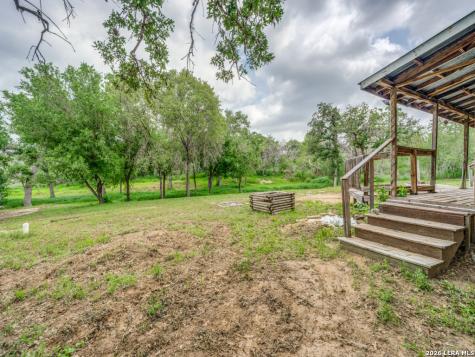 120 Center Creek Drive Floresville TX 78114