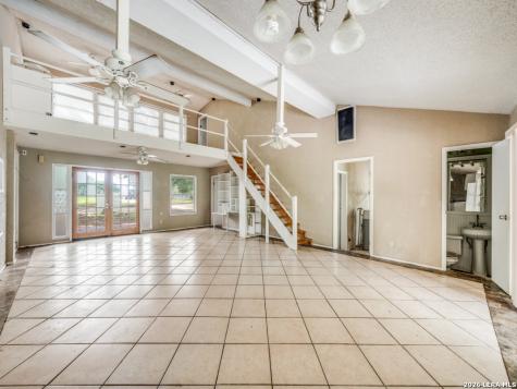120 Center Creek Drive Floresville TX 78114
