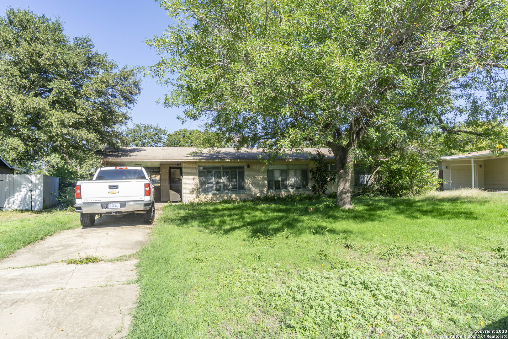 311 Bryn Mawr Drive San Antonio TX 78209
