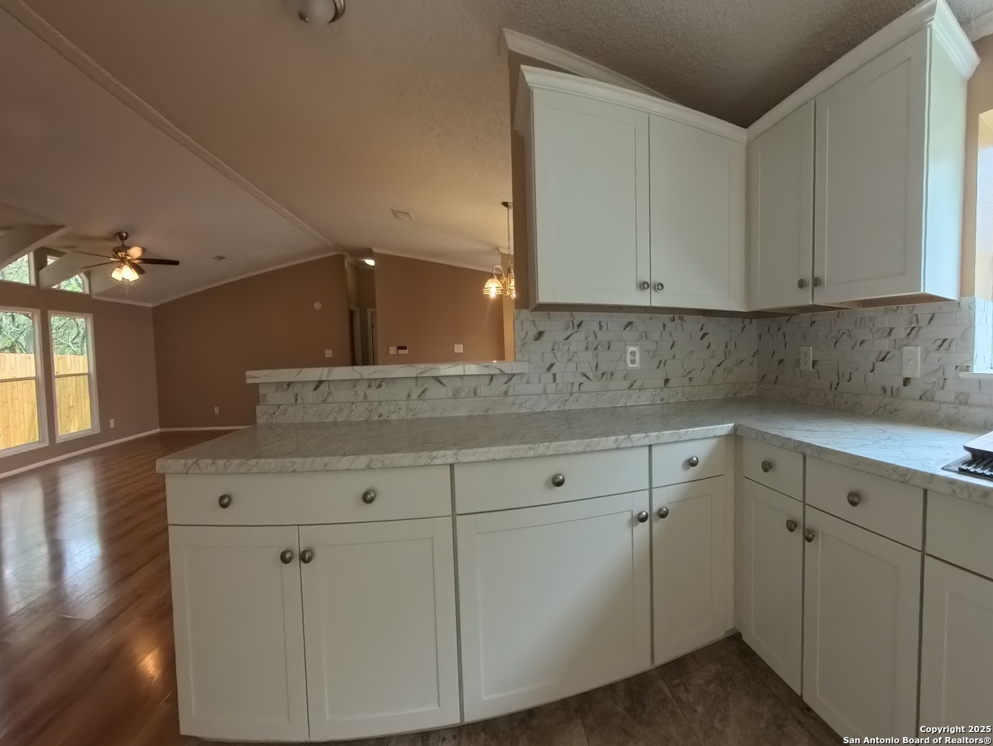1108 Hillside Oaks Bulverde TX 78163