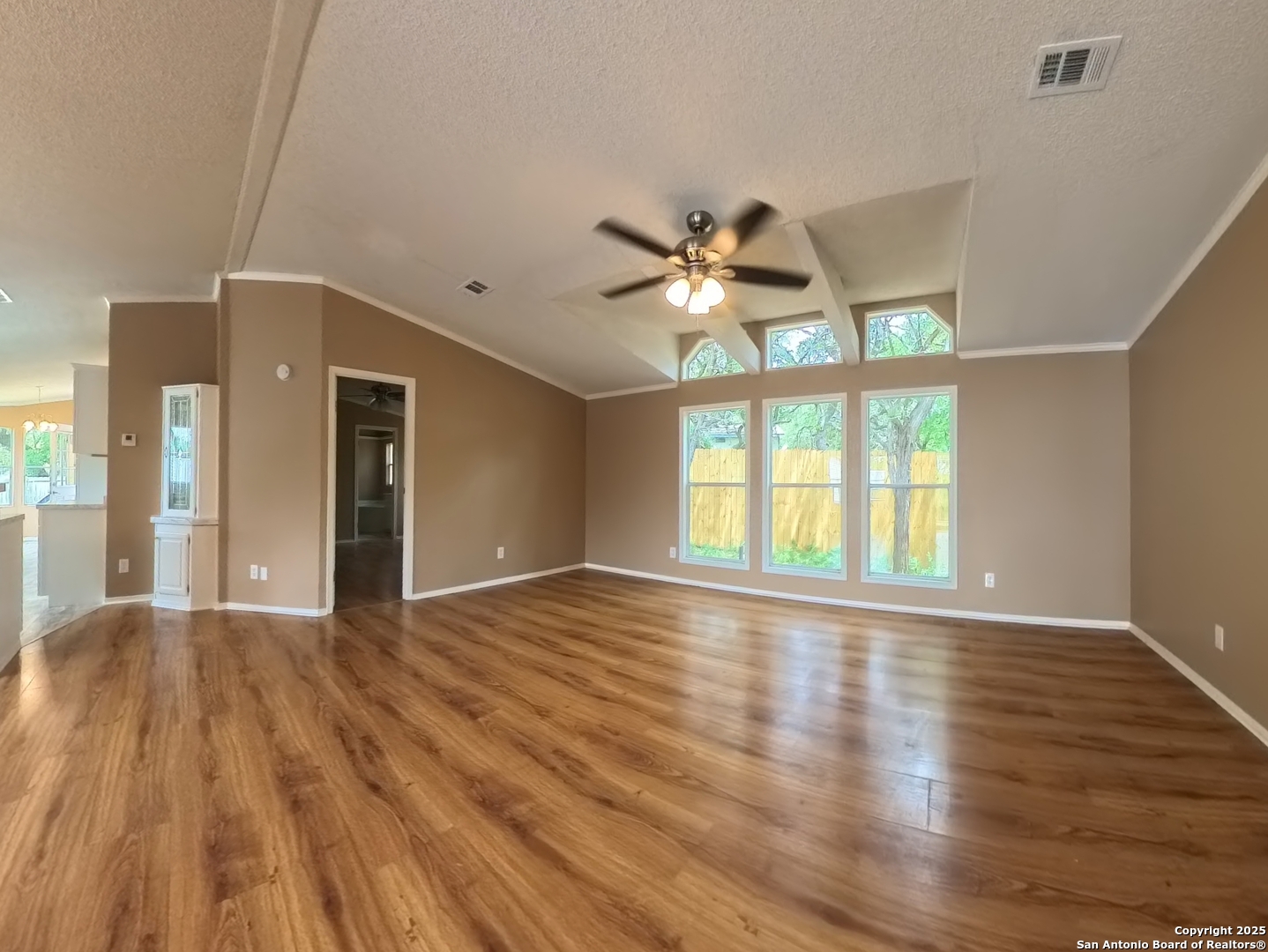 1108 Hillside Oaks Bulverde TX 78163