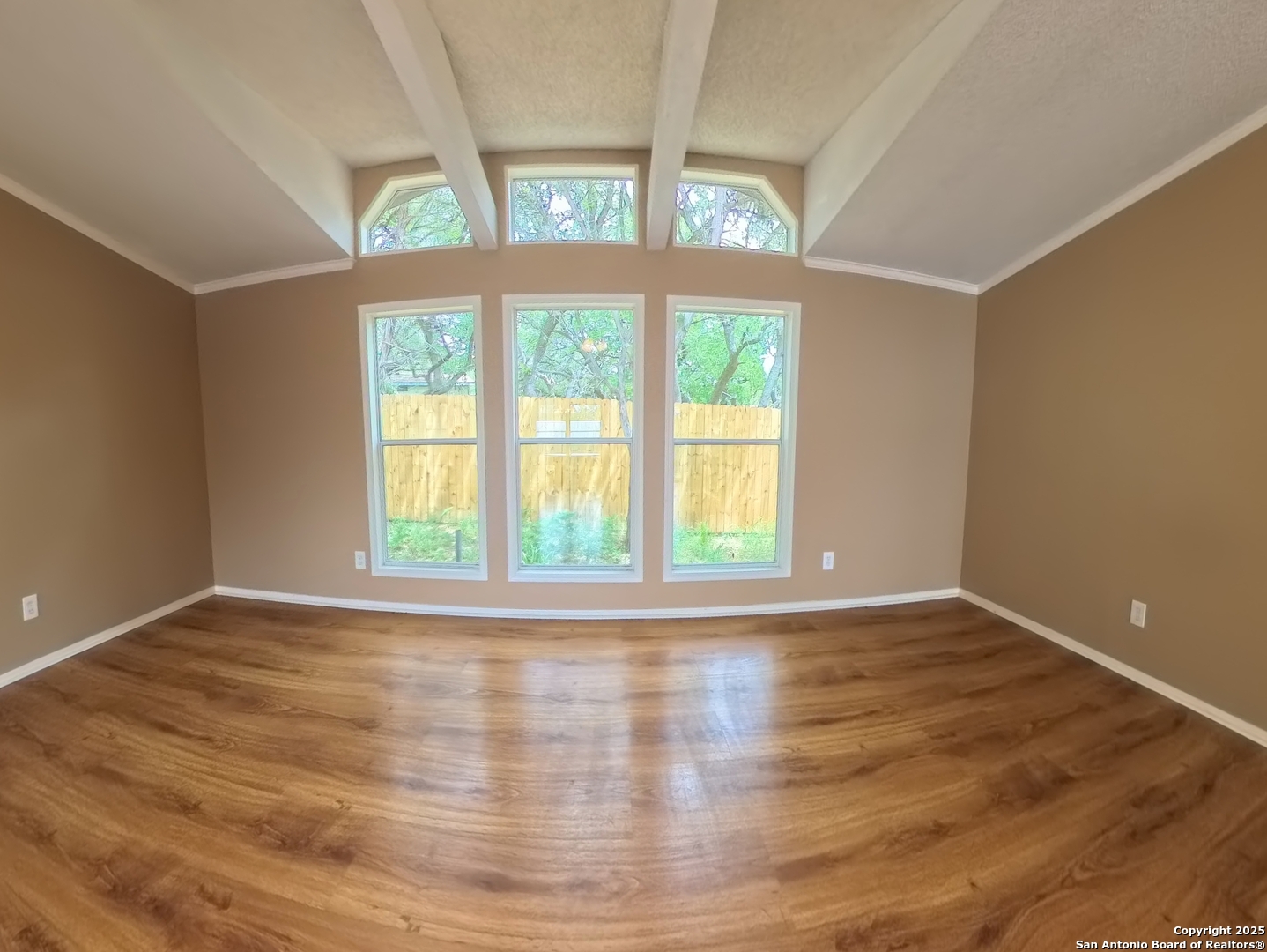 1108 Hillside Oaks Bulverde TX 78163