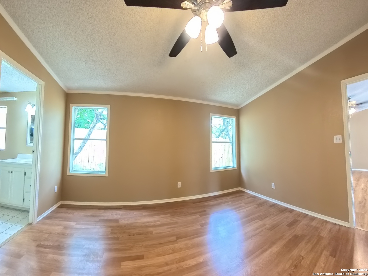 1108 Hillside Oaks Bulverde TX 78163