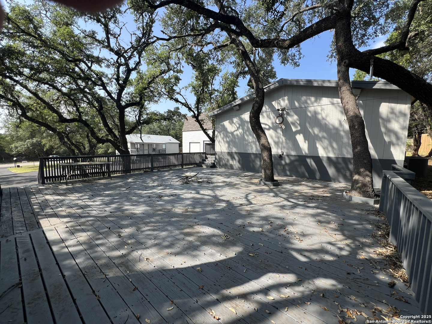 1108 Hillside Oaks Bulverde TX 78163